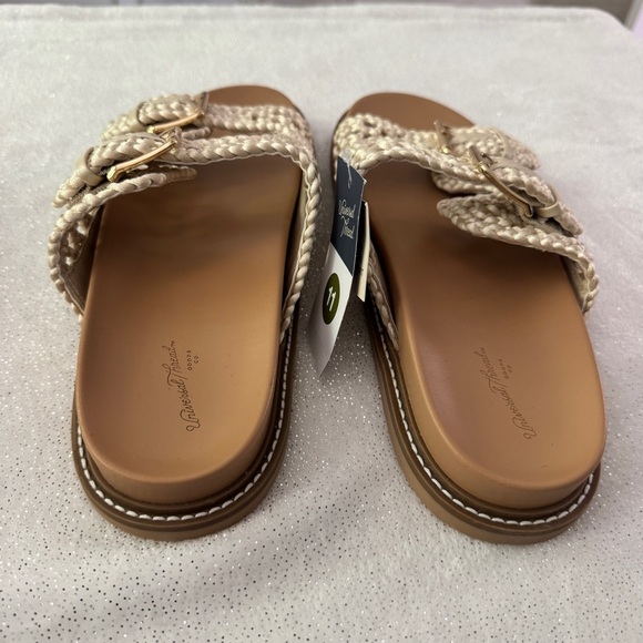 UNIVERSAL THREAD Off White Kylie Buckle Sandals - Picture 5 of 9